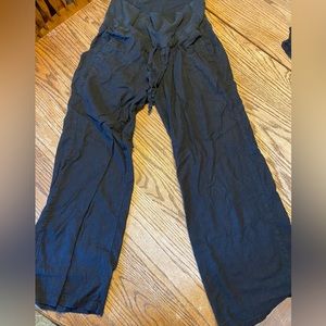 Old Navy Maternity Linen Pants